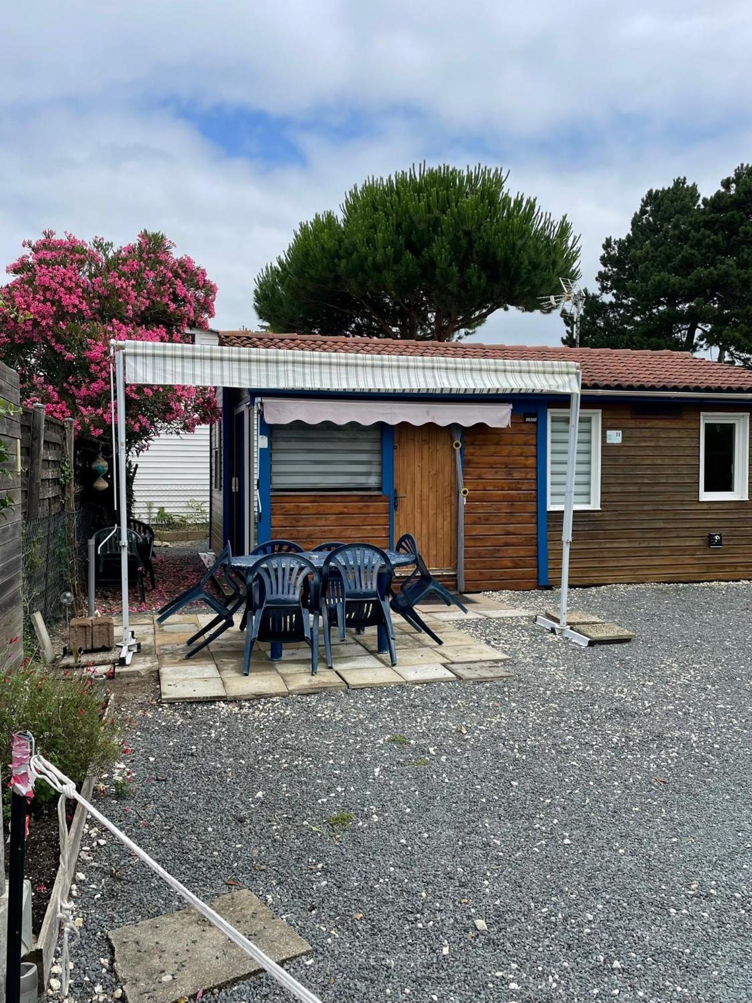Chalet Agreable En Bord En De Mer. Le Port-des-Barques Dış mekan fotoğraf